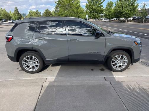 Sting-Gray Clearcoat 2023 Jeep Compass Latitude Lux