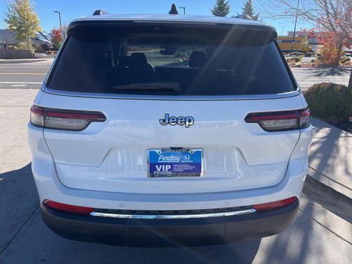 2023 Jeep Grand Cherokee L Laredo