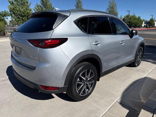 Sonic Silver Metallic 2017 Mazda CX-5 Grand Select