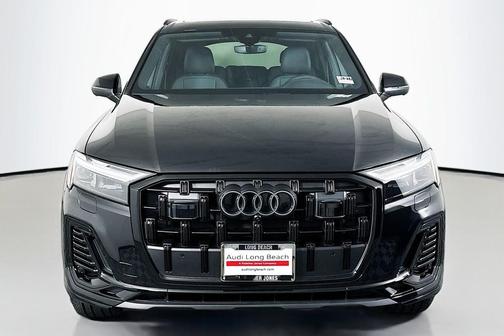 2026 Audi Q7 45 Premium