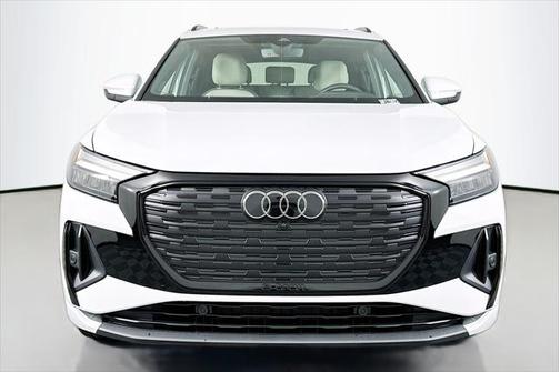 2025 Audi Q4 e-tron Premium Plus 55 quattro