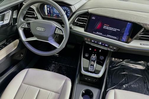 2025 Audi Q4 e-tron Premium Plus 55 quattro