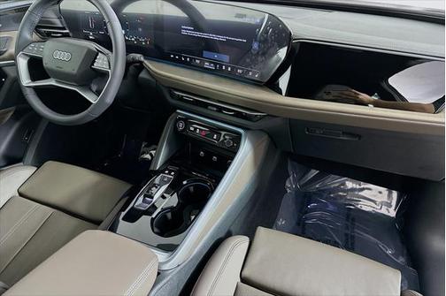 2025 Audi Q5 Premium Plus