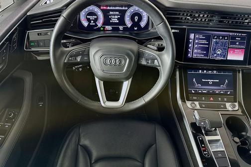 Mythos Black Metallic 2025 Audi Q7 55 Premium Plus