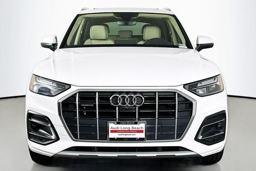 Ibis White 2021 Audi Q5 45 Premium Plus
