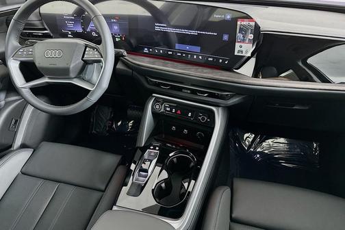 2025 Audi Q5 Premium Plus TFSI quattro S tronic