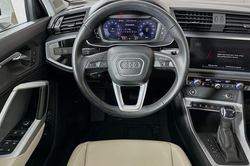 2023 Audi Q3 Premium 45 TFSI S line quattro Tiptronic