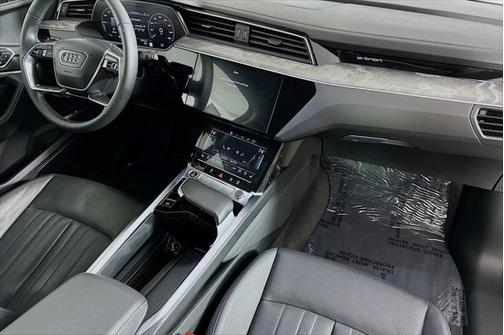 2023 Audi e-tron Premium Plus quattro
