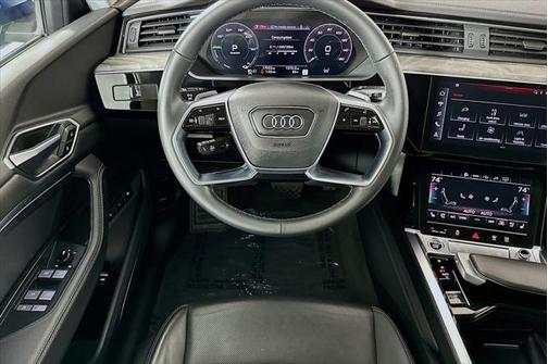2023 Audi e-tron Premium Plus quattro