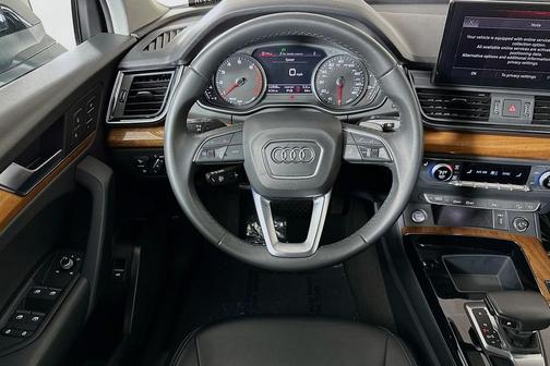 2023 Audi Q5 40 Premium