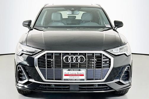 Mythos Black Metallic 2025 Audi Q3 Premium 45 TFSI S line quattro Tiptronic