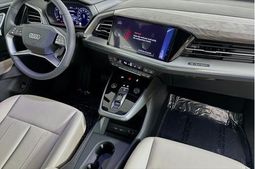 2025 Audi Q4 e-tron Premium Plus 55 quattro