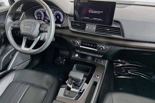 2023 Audi Q5 45 S line Premium Plus