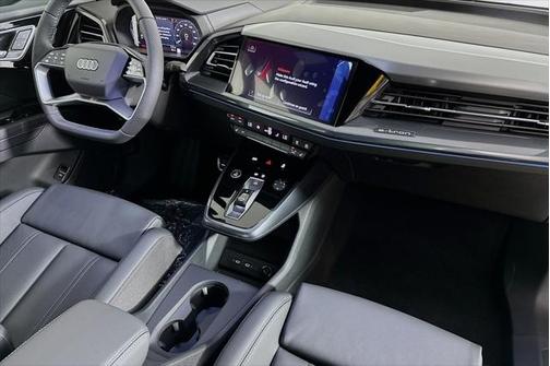 2025 Audi Q4 e-tron Sportback Prestige 55 quattro