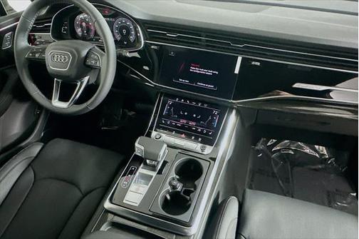 2025 Audi Q7 55 Prestige