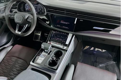 2025 Audi RS Q8 4.0T