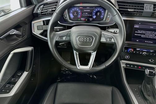 2022 Audi Q3 40 Premium