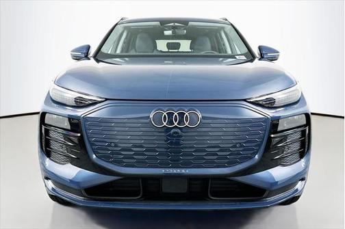 2025 Audi Q6 e-tron Premium Plus quattro