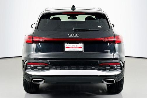 2025 Audi Q5 Premium TFSI quattro S tronic