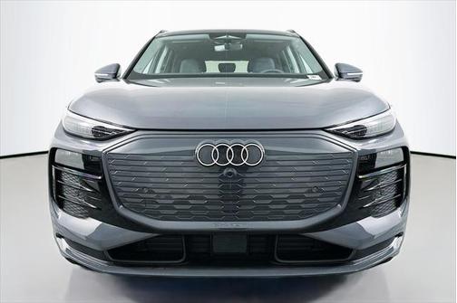 2025 Audi Q6 e-tron Prestige quattro