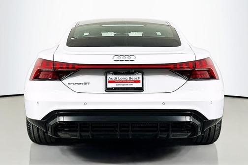 2022 Audi e-tron GT Premium Plus