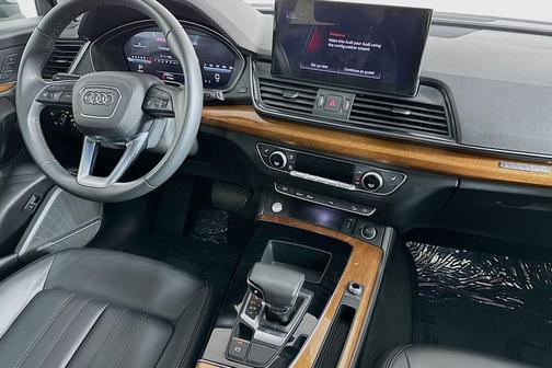 2023 Audi Q5 45 S line Premium Plus
