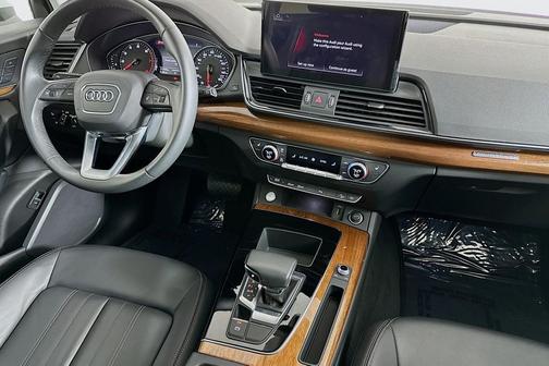2023 Audi Q5 45 S line Premium
