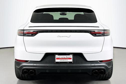 White 2022 Porsche Cayenne S