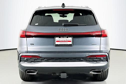 Tambora Gray Metallic 2026 Audi Q5 Premium Plus TFSI quattro S tronic