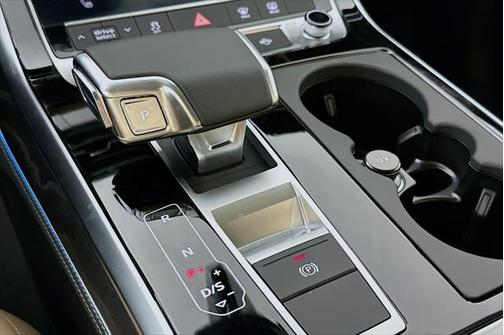 2025 Audi Q7 45 Premium Plus