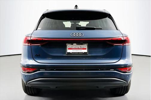 2025 Audi Q6 e-tron Premium Plus