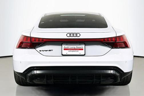 2023 Audi e-tron GT Prestige quattro