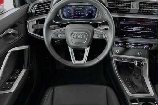 2024 Audi Q3 Premium 45 TFSI S line quattro Tiptronic