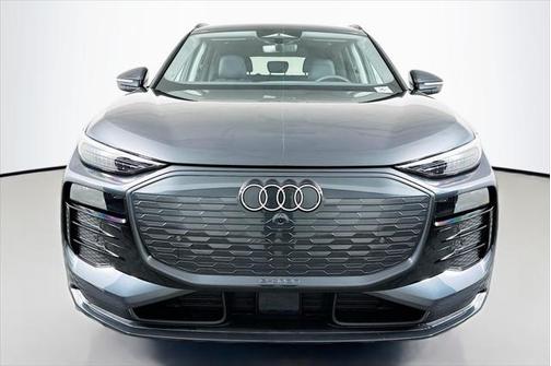 2025 Audi Q6 e-tron Premium Plus quattro