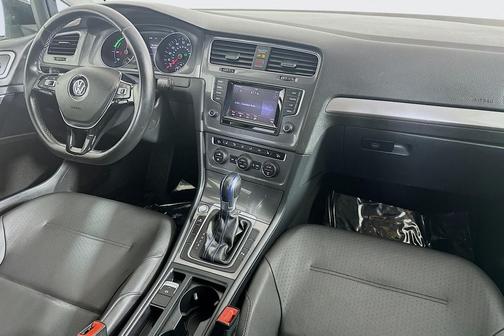 Reflex Silver Metallic 2015 Volkswagen e-Golf SEL Premium
