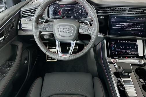 Mythos Black Metallic 2026 Audi RS Q8 4.0T