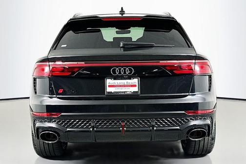 Mythos Black Metallic 2026 Audi RS Q8 4.0T
