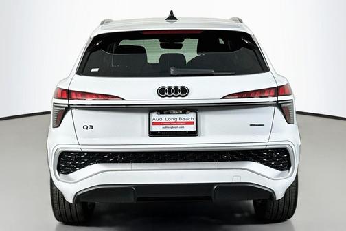 Arkona White 2026 Audi Q3 TFSI quattro S tronic