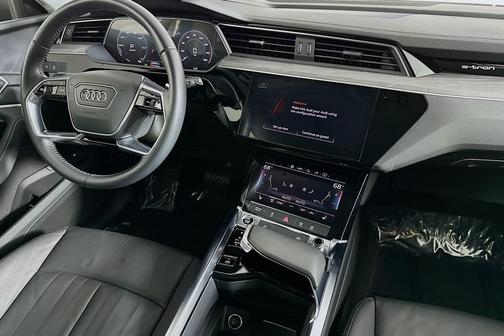 2021 Audi e-tron Premium