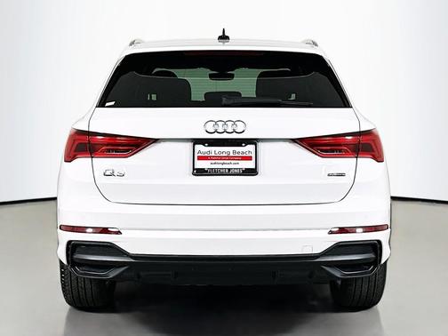 2022 Audi Q3 45 S line Premium