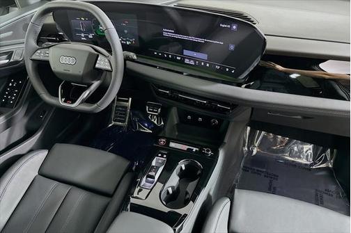 2025 Audi SQ6 e-tron Premium Plus quattro