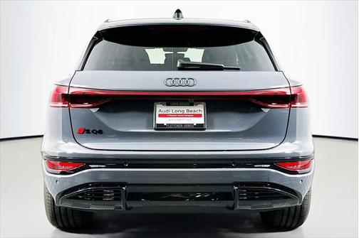 2025 Audi SQ6 e-tron Premium Plus quattro