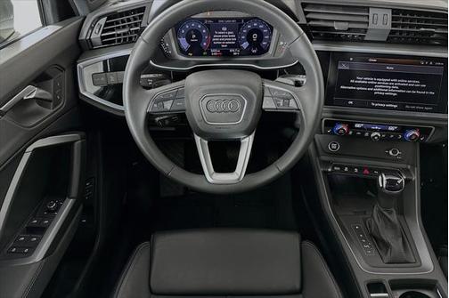 2024 Audi Q3 Premium 45 TFSI S line quattro Tiptronic