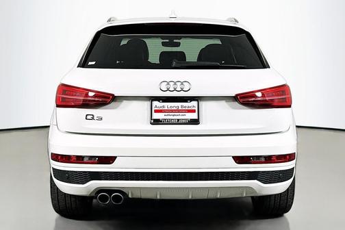 Cortina White 2018 Audi Q3 2.0T Sport Premium