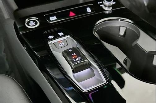 2025 Audi Q6 e-tron Premium