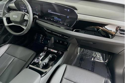 2025 Audi Q6 e-tron Premium