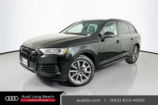 2023 Audi Q7 45 Premium Plus