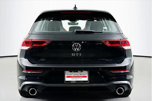 2024 Volkswagen Golf GTI 2.0T SE DSG