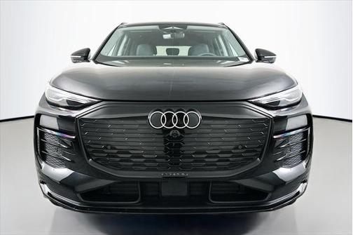 2025 Audi Q6 e-tron Premium quattro