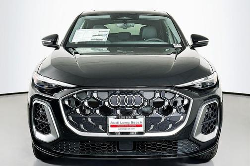 Mythos Black Metallic 2026 Audi Q5 Sportback Premium TFSI quattro S tronic
